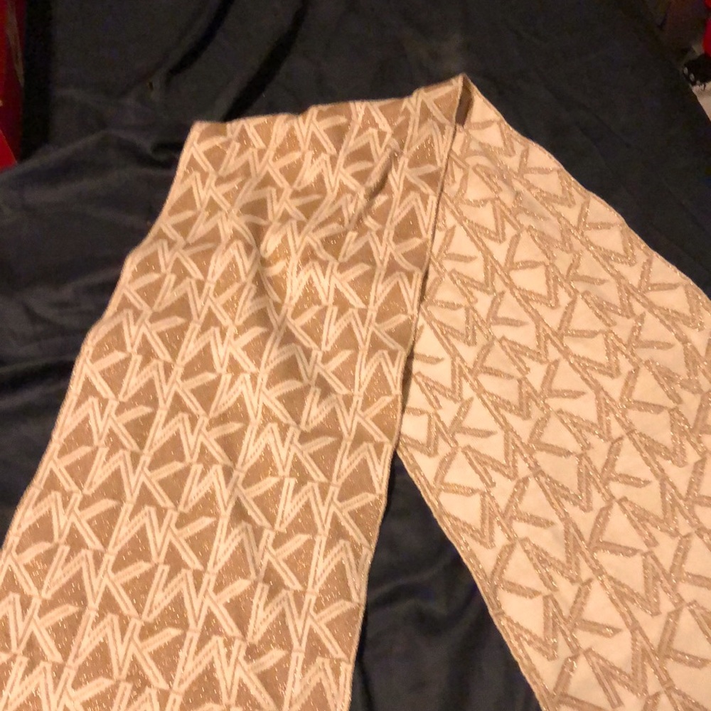 Michael Kors scarf